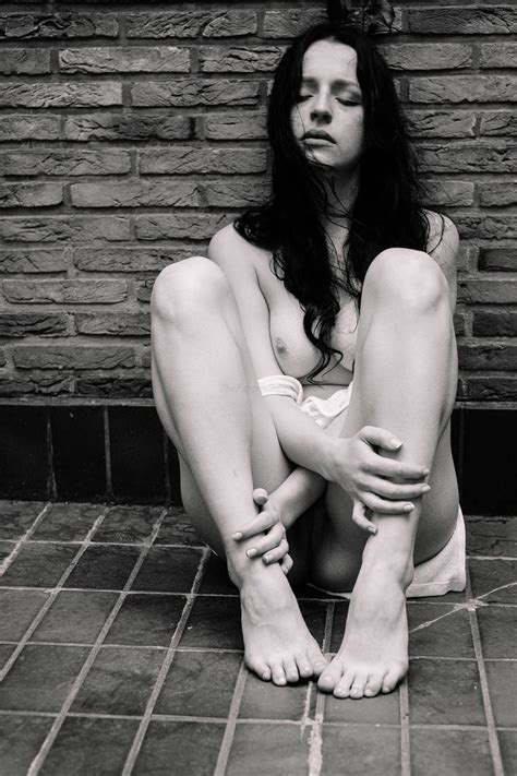 Quinn Linden Nude Goth Model Photos The Fappening