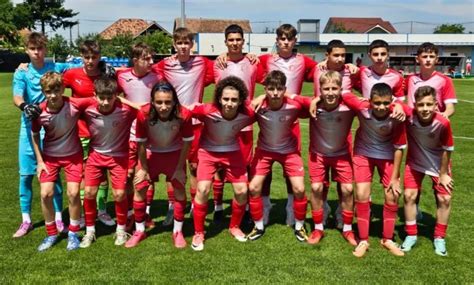 Puștii U15 de la Viitorul Arad au spulberat Reșița și sunt la un pas de