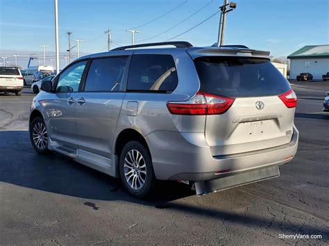 Toyota Sienna Braunability Mobility Cp At Conversion