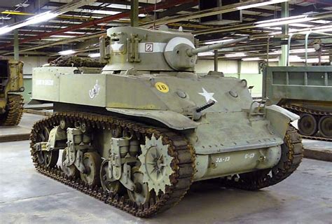 341 best Tanks - M2/ M3/M5 light tank - Stuarts. images on Pinterest ...