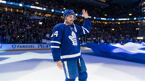 Leafs' Auston Matthews professes love for Toronto: 'I consider it home ...