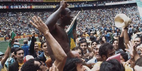 7 Rekor Fantastis Legenda Brasil Pele Di Piala Dunia The Real GOAT