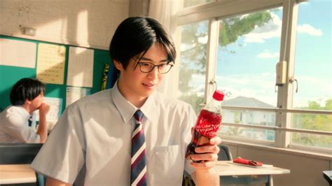 コカ・コーラの新cm「coke Studio マーメイド」編より。 Mrs Green Apple、水曜日のカンパネラがコカ・コーラ新