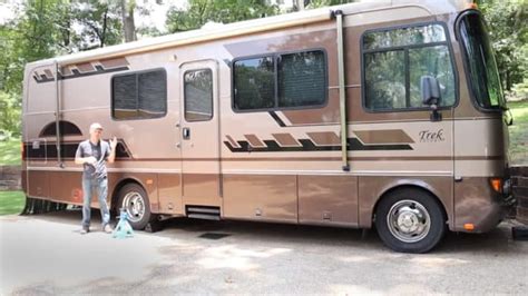 How to jack up your motorhome safely - RV Travel