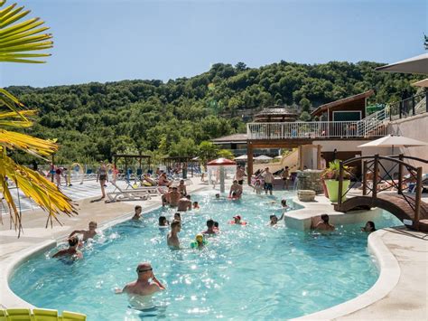 Camping Rhône Alpes Avec Piscine à Bourdeaux Proche Montélimar Les