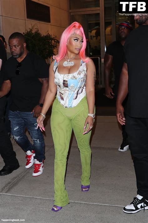 Nicki Minaj Nickiminaj Nude The Fappening Photo 2087937 FappeningBook