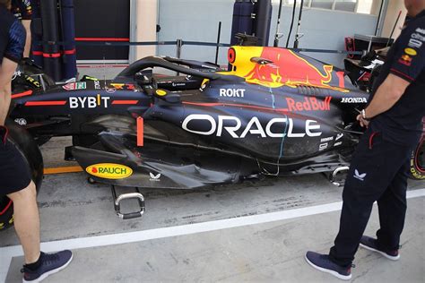 F1新車”雑感”解説2023「レッドブルrb19」真打ち登場。昨年型rb18のキープコンセプトながら、”ダブルフロア然”としたサイドポンツーンが特徴