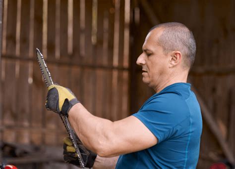 How To Properly Store Chainsaws