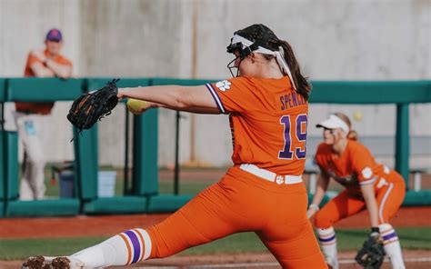 Clemson Softball Dominates Tar Heels 5 0 Clemson Sports Media