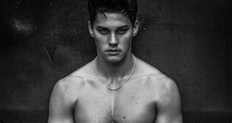 See Noah Becks Photos That Were Too Hot For Instagram Noah Beck Shirtless Underwear