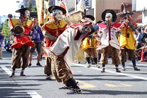 津郷土芸能連絡協議会 歴史ある三重県津市の郷土芸能をますます充実させ、魅力ある活動の継続、次世代育成に取り組んでまいります。津郷土芸能連絡協議会