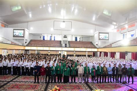 Penutupan Kegiatan BAKTI Mahasiswa Baru FT Unand Tahun 2023