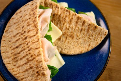 Smoked Turkey And Cheese Pita Pockets The Lunch Mob