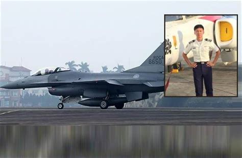 F 16v嘉義外海墜機目前僅尋獲殘骸 仍未發現飛行員 社會 中時