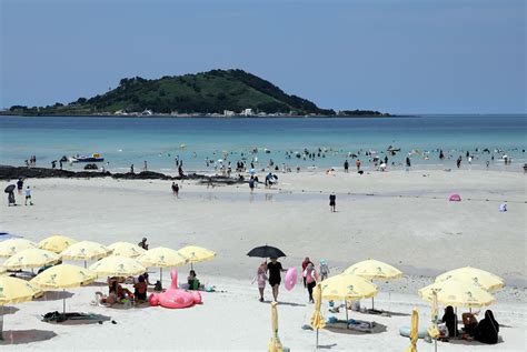 Jeju beaches dominate MZ tourists' top destinations