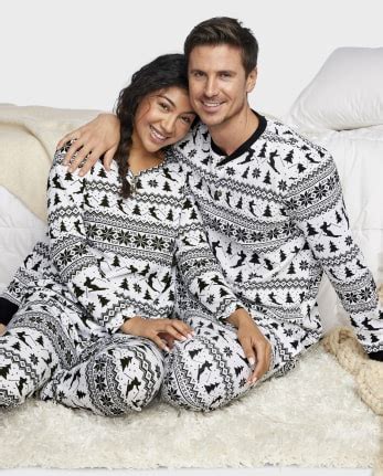 Matching Couple Pajamas - Après Ski | The Children's Place