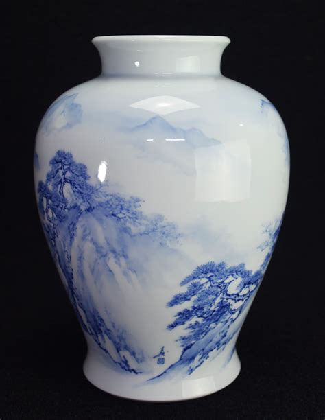 Fukagawa Vase Floating World Motif Arita Porcelain Showa Period Free