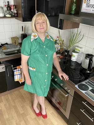 Sissy Housewife Green For The Sissy Housewife Daniela Hausfrau