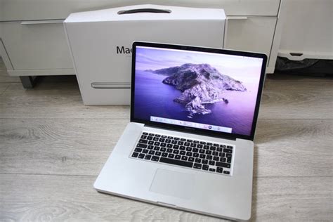 Apple MacBook Pro 17 inch - Intel Quad Core i7 2,2 GHz, 12 - Catawiki
