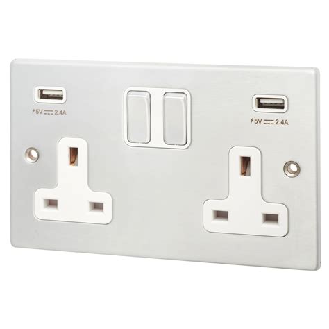 Hamilton Hartland 13a 2 Gang Switched Socket X 2 Ultra Usb Satin