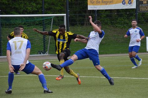 Bezirksliga Grün Weiß Brauweiler macht in Welldorf Güsten Aufstieg klar