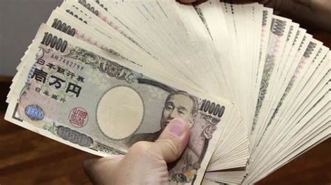 Yen Slide Stirs Talk Over Future Weakness Cnn Business