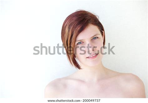 21 Imágenes De Redhead Woman Stare Sensual Blue Eyes Cute Imágenes Fotos Y Vectores De Stock