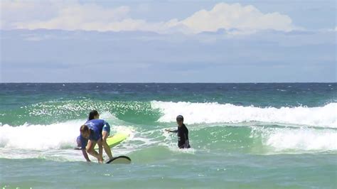 In2surf Surf School At Kingscliff In Northern Rivers By Grasshopper