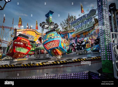 Berlin Zentraler Festplatz, Kurt-Schumacher-Damm, Frühlingsfest, Rummel