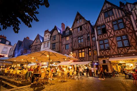 La place Plumereau à Tours au top pour lapéro Erasmus Place