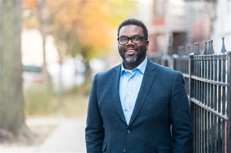 How Brandon Johnson Could Shake Up Chicago S Mayoral Race Crain S