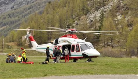 Incidente Sul Monte Rosa Nella Scalata Di Punta Zumstein Un Morto E Un