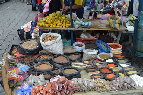 Otavalo Market | Otavalo market, Otavalo, Food