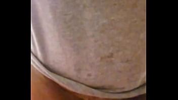 Ebony Milf Yuki Se Folla Un Dildo Transparente Pegado A La Lavadora