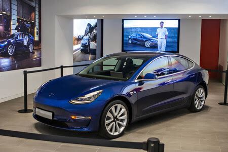 La cámara interior del Tesla Model 3 ya está vigilando a los