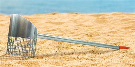 7 Best Sand Scoops For Metal Detecting In 2022 Our Top Picks Reviewed