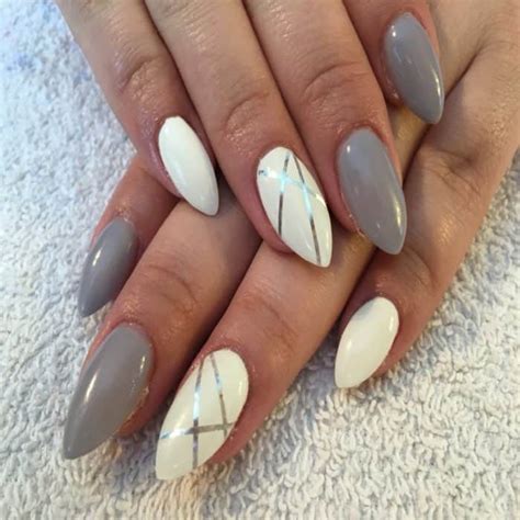 20 Beautiful Almond Nail Designs Almonds And Almond Nails Sheideas