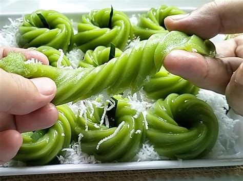 Cara Buat Kuih Kaswi Pandan Yang Sedap Lembut Bergedik Guna 2 Cawan