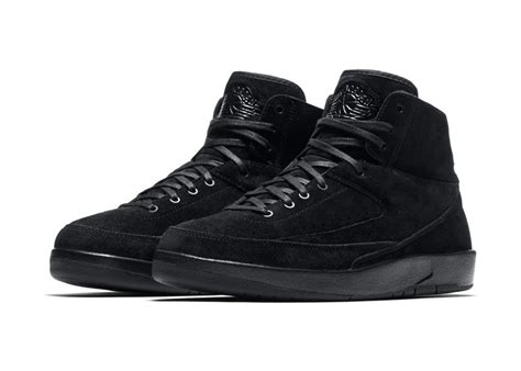 Air Jordan 2 Retro Decon Black Suede 010