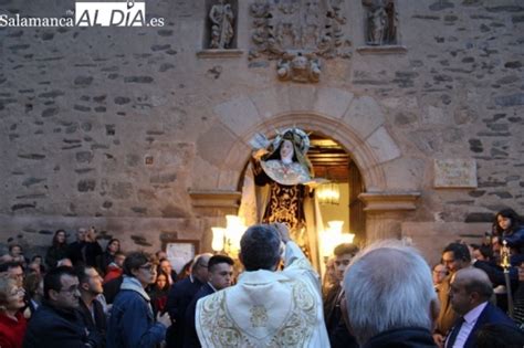 Alba de Tormes se despide con emoción de Santa Teresa SALAMANCArtv AL