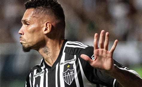 Perdeu A Posi O Atl Tico Eliminado Paulinho Passado Para Tr S