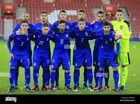 Italy U21 pose for a group photo during the International Friendly at ...