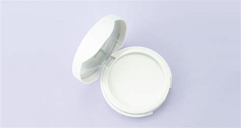 White Compact Powder Case With Brush Zmic