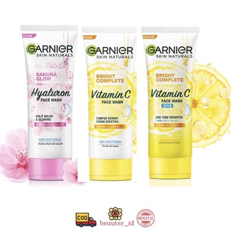 Jual Garnier Bright Complete Sakura Glow Scrub Brightening Face Wash