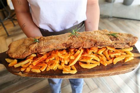 El mejor cachopo de España y segundo del mundo está en Zaragoza una