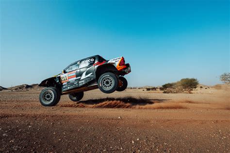 Versus Henk Lategan Gana La Etapa En Coches Del Dakar Y Se Afianza