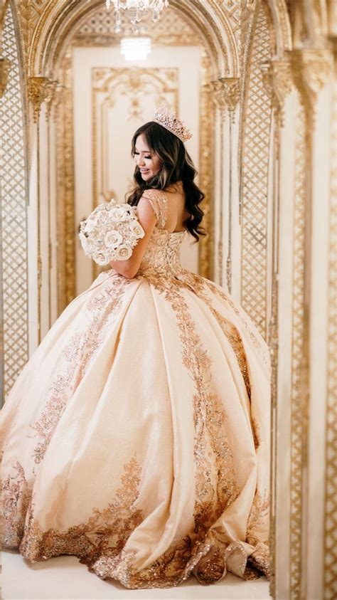 Quinceanera Photoshoot At Dallas Dreamhaus In 2022 Quince Dresses