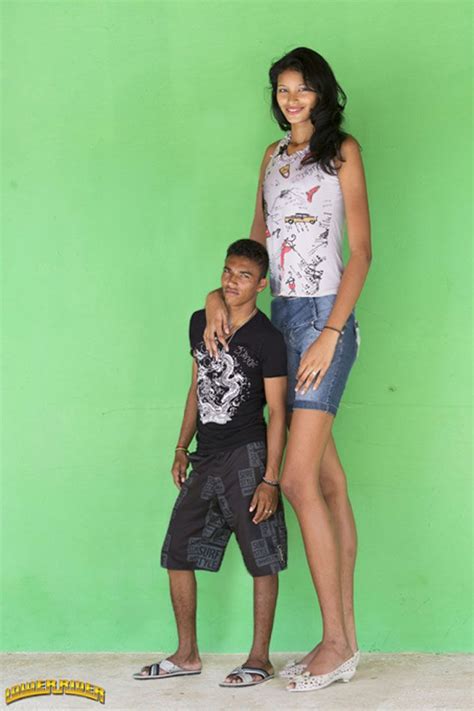 Ft Vs Ft Vs Ft Tall Girl Short Guy Tall Girl Tall Women Hot Sex Picture