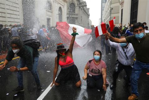 FOTOS Protestas disturbios y represión en Perú tras designación de