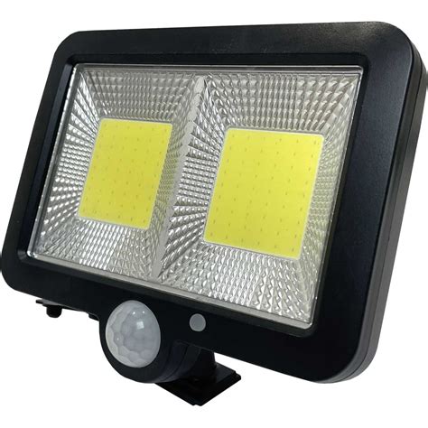 Светодиодный прожектор на солнечных батареях c датчиком движения ...